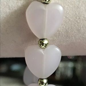 Frosted Glass Heart Bead Stretch Bracelet 7”